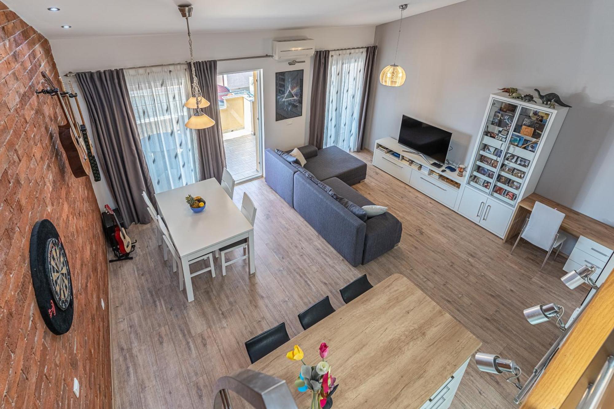 Apartments Angela Макарска Екстериор снимка