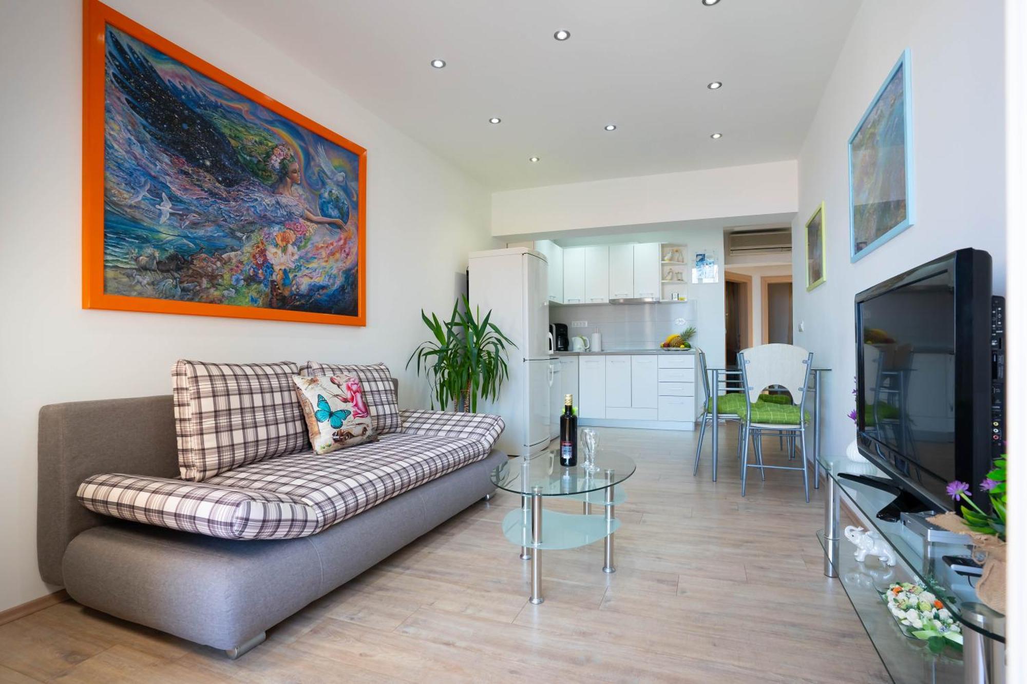 Apartments Angela Макарска Екстериор снимка